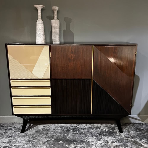 disp_Bax_Unique_Cabinet_000