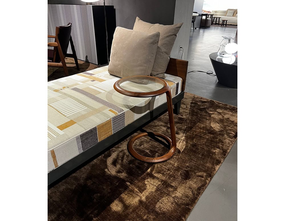 disp_Cec_Beside_You_Side_Table_001