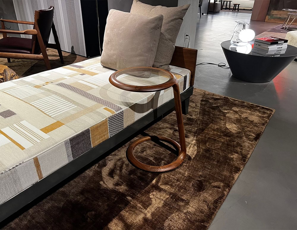 disp_Cec_Beside_You_Side_Table_002