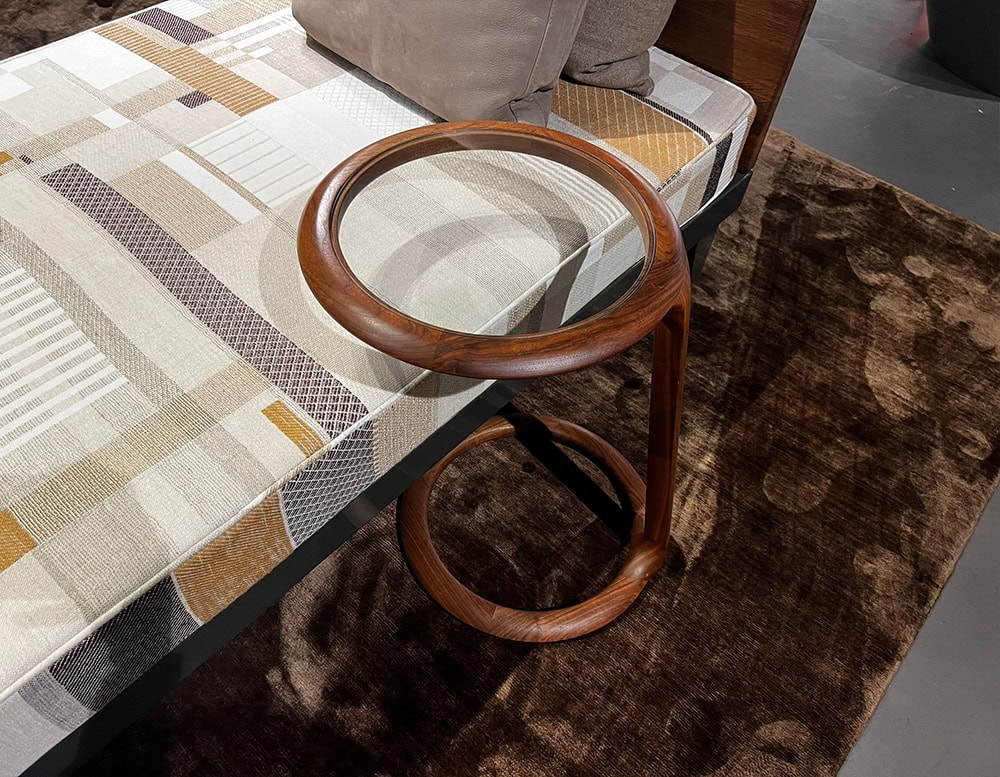 disp_Cec_Beside_You_Side_Table_003