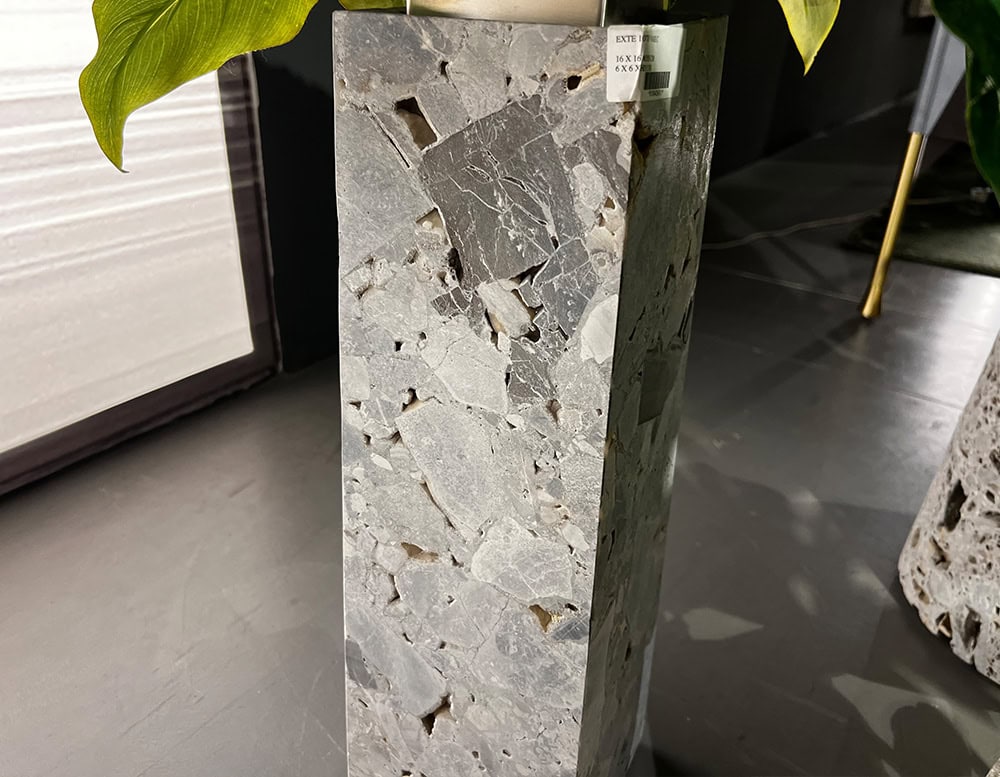 disp_Ext_10th_Vase_C_Accessories_003