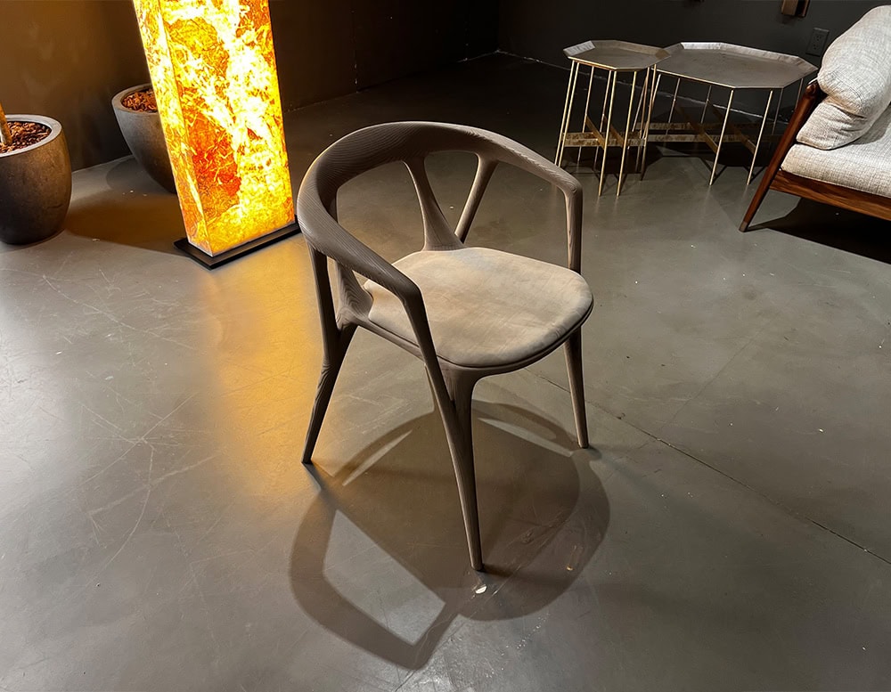 disp_Hen_Savanna_Dining_Chair_002