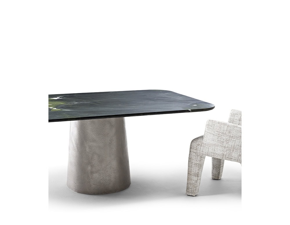 Ext_Etna_Dining_Table_002