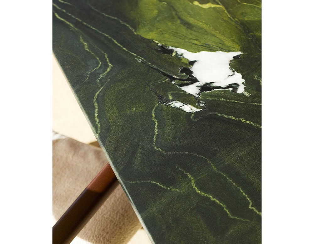 Ext_Etna_Dining_Table_005
