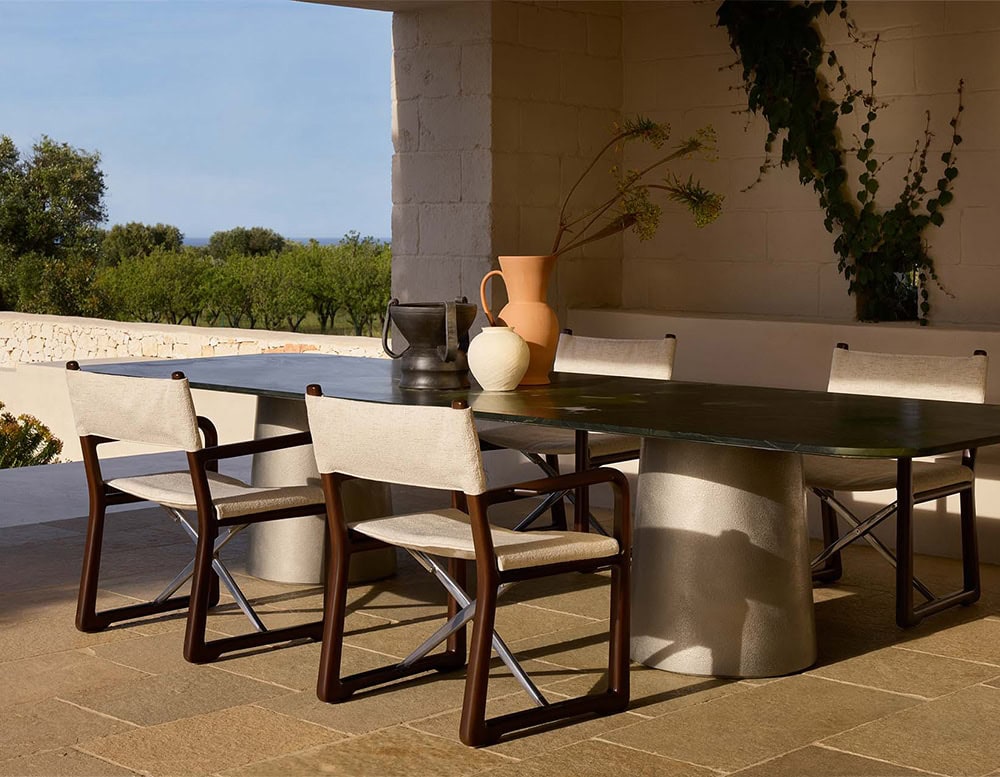 Ext_Etna_Dining_Table_008