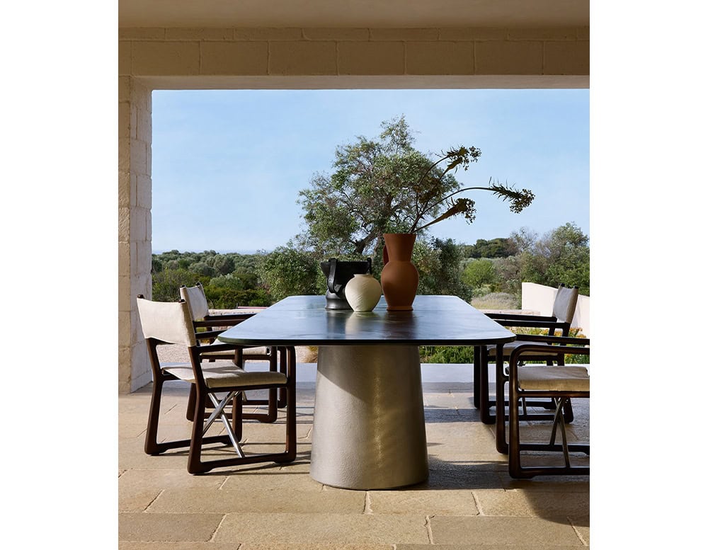 Ext_Etna_Dining_Table_009