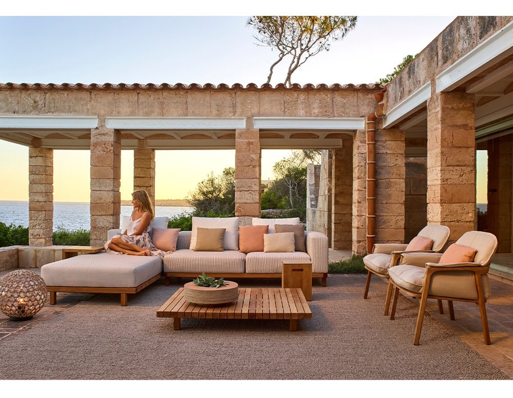 Tri_Tairu_Side_Table_Outdoor_002